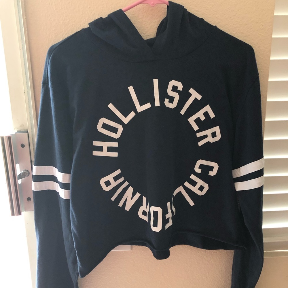 Hollister Women’s Navy Blue Crop Hoodie